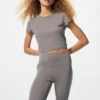 AIRism Soft Cropped T-shirt til kvinder