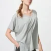AIRism T-shirt med løs pasform og V-hals til kvinder | 2-vejs