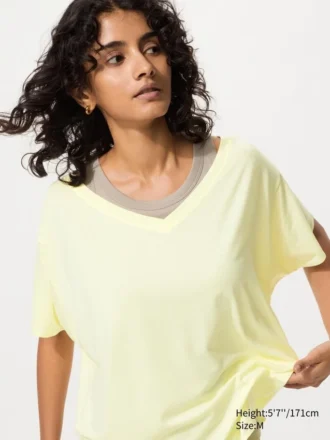 AIRism T-shirt med løs pasform og V-hals til kvinder | 2-vejs