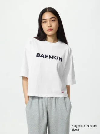Babymonster UT Cropped Graphic T-shirt til kvinder