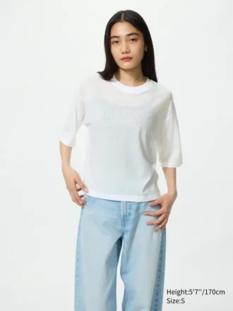 Babymonster UT Cropped Graphic T-shirt til kvinder | Gennemsigtig