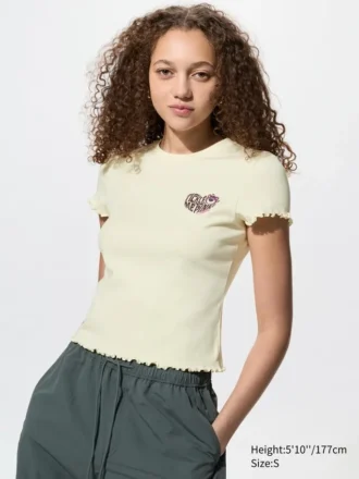 Disney/Pixar UT Graphic Mini T-shirt til kvinder