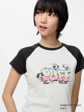 Grafisk T-shirt til kvinder med muntert motiv
