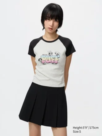 Grafisk T-shirt til kvinder med muntert motiv