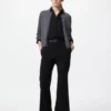 Kort ribstrikket cardigan i merinould for kvinder