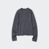 Kort ribstrikket cardigan i merinould for kvinder