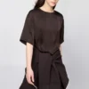Oversized kort bluse i satin til kvinder | Halve ærmer