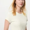 Ribbet mini-T-shirt til kvinder