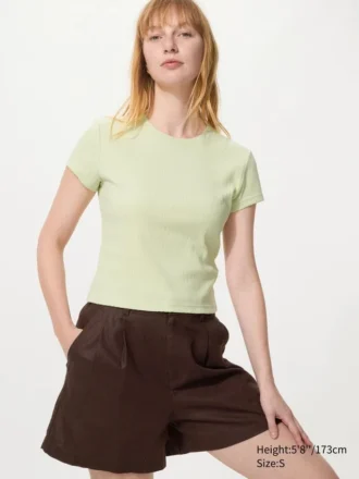 Ribbet mini-T-shirt til kvinder