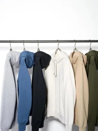 Unisex pullover med hætte | 2024-udgave