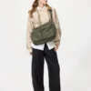 Unisex skuldertask med flere lommer