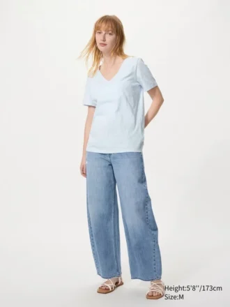 V-hals T-shirt i slubbet bomuld til kvinder
